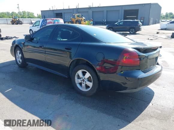 ✅ 2005 Pontiac Grand Prix • VIN: 2G2WP522851189904 • Лот: 42590345. Опубликован ранее на IAAI с пробегом 211 070 миль. Бесплатный доступ к архиву аукционных продаж из США и подробный отчёт об истории автомобиля на DreamBid. Изображение 3.