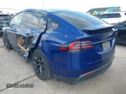 ✅ 2022 Tesla Model X • VIN: 7SAXCAE54NF359105 • Lot: 42459209. Wystawiony na IAAI z przebiegiem 39 603 mil. Bezpłatny archiwum sprzedaży aukcyjnych z USA i szczegółowy raport historii pojazdu na DreamBid. Zdjęcie 3.