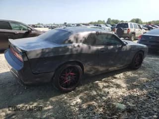 ✅ 2014 Dodge Challenger R/T 100th Anniversary Appearance • VIN: 2C3CDYBT8EH137458 • Lot: 70853314. Wystawiony na Copart z przebiegiem 61 411 mil. Bezpłatny archiwum sprzedaży aukcyjnych z USA i szczegółowy raport historii pojazdu na DreamBid. Zdjęcie 3.