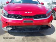 ✅ 2023 Kia Forte LX • VIN: 3KPF24AD7PE555042 • Lot: 43271638. Wystawiony na IAAI z przebiegiem 40 444 mil. Bezpłatny archiwum sprzedaży aukcyjnych z USA i szczegółowy raport historii pojazdu na DreamBid. Zdjęcie 19.