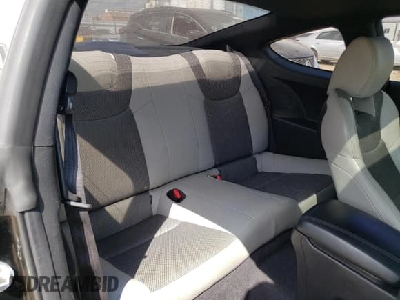 ✅ 2014 Hyundai Genesis Coupe Premium • VIN: KMHHT6KD7EU119821 • Lot: 70093934. Wystawiony na Copart z przebiegiem 87 288 mil. Bezpłatny archiwum sprzedaży aukcyjnych z USA i szczegółowy raport historii pojazdu na DreamBid. Zdjęcie 10.