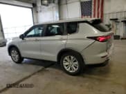 ✅ 2025 Mitsubishi Outlander SE • VIN: JA4J4UA82SZ021235 • Лот: 91822695. Опубликован ранее на Copart с пробегом 12 880 миль. Бесплатный доступ к архиву аукционных продаж из США и подробный отчёт об истории автомобиля на DreamBid. Изображение 2.