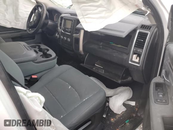 ✅ 2019 Ram 1500 SLT • VIN: 1C6RR6TT9KS612959 • Лот: 82760515. Опубликован ранее на Copart с пробегом 71 848 миль. Бесплатный доступ к архиву аукционных продаж из США и подробный отчёт об истории автомобиля на DreamBid. Изображение 8.