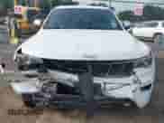 2018 Jeep Grand Cherokee Sterling z VIN 1C4RJFBG1JC489610, wystawiony jako IAAI lot #42689926 z przebiegiem 107 763 mil mil oraz . Historia ofert i sprzedaży dostępna na DreamBid. Obrazek 6.