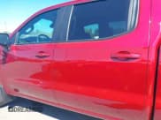 ✅ 2021 Chevrolet Silverado 1500 RST • VIN: 3GCUYEED2MG196964 • Lot: 43010571. Wystawiony na IAAI z przebiegiem 96 200 mil. Bezpłatny archiwum sprzedaży aukcyjnych z USA i szczegółowy raport historii pojazdu na DreamBid. Zdjęcie 15.