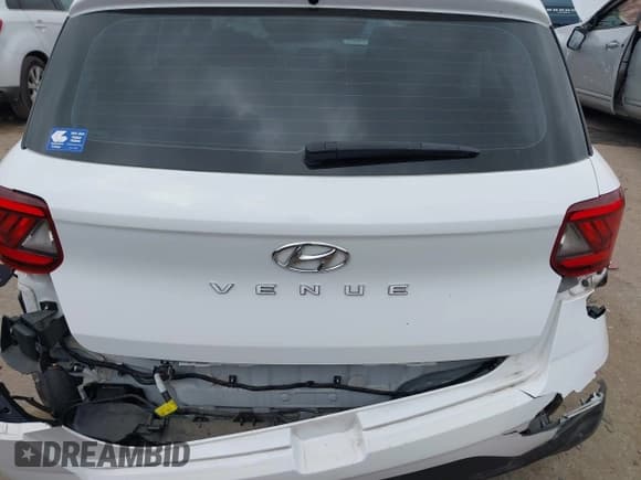 ✅ 2023 Hyundai Venue Limited • VIN: KMHRC8A39PU272664 • Lot: 41774471. Listed on IAAI with 25,810 mi. Free auction sales archive from the USA and detailed vehicle history report at DreamBid. Image 16.