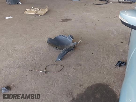 ✅ 2013 Ford C-Max SEL • VIN: 1FADP5CU3DL555110 • Lot: 42010076. Wystawiony na IAAI z przebiegiem 121 234 mil. Bezpłatny archiwum sprzedaży aukcyjnych z USA i szczegółowy raport historii pojazdu na DreamBid. Zdjęcie 11.