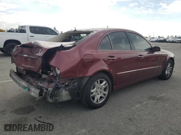 ✅ 2004 Mercedes-Benz E 320 • VIN: WDBUF65J24A407031 • Lot: 93731765. Listed on Copart with 84,650 mi. Free auction sales archive from the USA and detailed vehicle history report at DreamBid. Image 3.