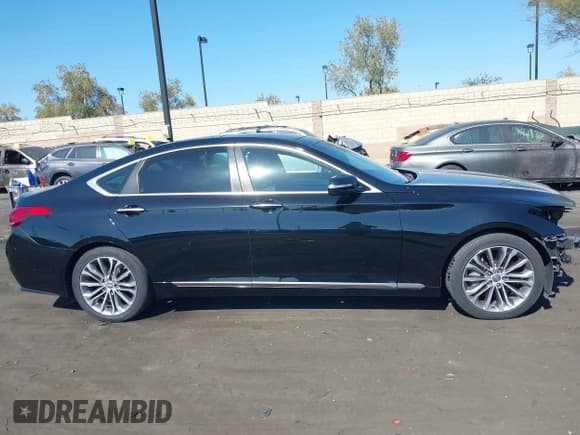 ✅ 2015 Hyundai Genesis 3.8L • VIN: KMHGN4JEXFU017225 • Lot: 43523247. Wystawiony na IAAI z przebiegiem 87 630 mil. Bezpłatny archiwum sprzedaży aukcyjnych z USA i szczegółowy raport historii pojazdu na DreamBid. Zdjęcie 14.