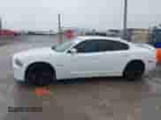 ✅ 2013 Dodge Charger RT • VIN: 2C3CDXCT8DH692854 • Lot: 43520685. Wystawiony na IAAI z przebiegiem 175 356 mil. Bezpłatny archiwum sprzedaży aukcyjnych z USA i szczegółowy raport historii pojazdu na DreamBid. Zdjęcie 14.