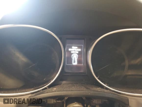 ✅ 2017 Hyundai Santa Fe 2.4L • VIN: 5NMZU3LB9HH026568 • Лот: 51991374. Опубликован ранее на Copart с пробегом Не указан. Бесплатный доступ к архиву аукционных продаж из США и подробный отчёт об истории автомобиля на DreamBid. Изображение 9.