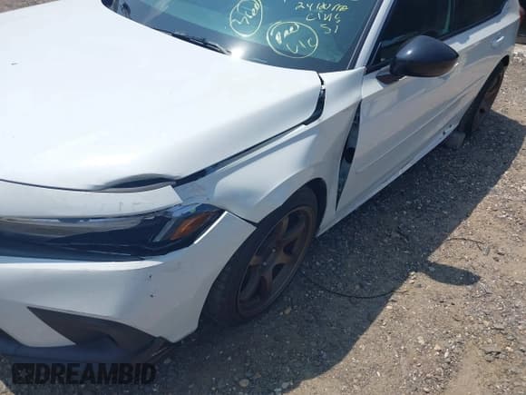 ✅ 2024 Honda Civic Si • VIN: 2HGFE1E51RH473650 • Lot: 42948045. Wystawiony na IAAI z przebiegiem 11 500 mil. Bezpłatny archiwum sprzedaży aukcyjnych z USA i szczegółowy raport historii pojazdu na DreamBid. Zdjęcie 6.