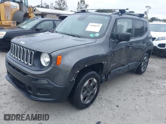 ✅ 2018 Jeep Renegade Upland • VIN: ZACCJBAB4JPH74608 • Lot: 43488294. Wystawiony na IAAI z przebiegiem 77 556 mil. Bezpłatny archiwum sprzedaży aukcyjnych z USA i szczegółowy raport historii pojazdu na DreamBid. Zdjęcie 17.