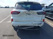 ✅ 2024 Ford Escape ST-Line • VIN: 1FMCU0MN1RUA89781 • Лот: 43157081. Опубликован ранее на IAAI с пробегом 12 699 миль. Бесплатный доступ к архиву аукционных продаж из США и подробный отчёт об истории автомобиля на DreamBid. Изображение 6.