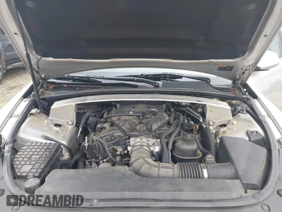 ✅ 2010 Cadillac CTS Luxury • VIN: 1G6DE5EG6A0147272 • Lot: 42957227. Wystawiony na IAAI z przebiegiem 253 383 mil. Bezpłatny archiwum sprzedaży aukcyjnych z USA i szczegółowy raport historii pojazdu na DreamBid. Zdjęcie 10.