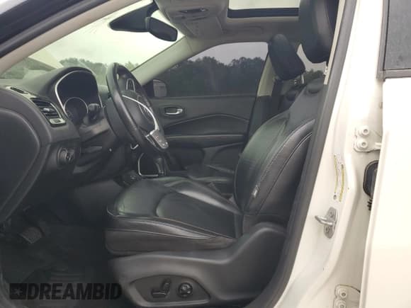 ✅ 2018 Jeep Compass Limited • VIN: 3C4NJDCB3JT234337 • Lot: 52084175. Listed on Copart with 77,073 mi. Free auction sales archive from the USA and detailed vehicle history report at DreamBid. Image 7.