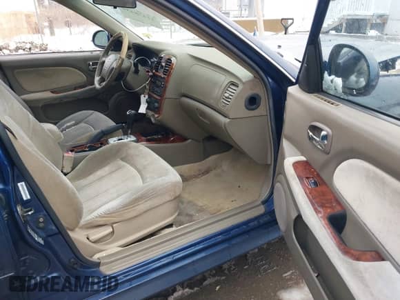 2004 Hyundai Sonata GLS z VIN KMHWF35H74A995106, wystawiony jako IAAI lot #41478439 z przebiegiem 212 914 mil mil oraz . Historia ofert i sprzedaży dostępna na DreamBid. Obrazek 5.