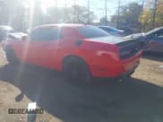 ✅ 2016 Dodge Challenger R/T Scat Pack • VIN: 2C3CDZFJ0GH329927 • Lot: 43537695. Wystawiony na IAAI z przebiegiem 108 213 mil. Bezpłatny archiwum sprzedaży aukcyjnych z USA i szczegółowy raport historii pojazdu na DreamBid. Zdjęcie 3.