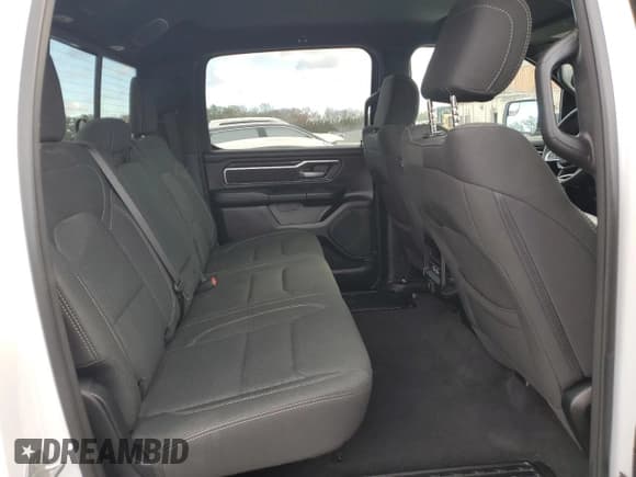 ✅ 2025 Ram 1500 Big Horn • VIN: 1C6SRFFP0SN562192 • Lot: 91766745. Wystawiony na Copart z przebiegiem 25 705 mil. Bezpłatny archiwum sprzedaży aukcyjnych z USA i szczegółowy raport historii pojazdu na DreamBid. Zdjęcie 10.