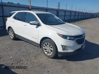 2020 Chevrolet Equinox LT z VIN 2GNAXUEV8L6107618, wystawiony jako IAAI lot #43319769 z przebiegiem 115 038 mil mil oraz . Historia ofert i sprzedaży dostępna na DreamBid. Obrazek 1.