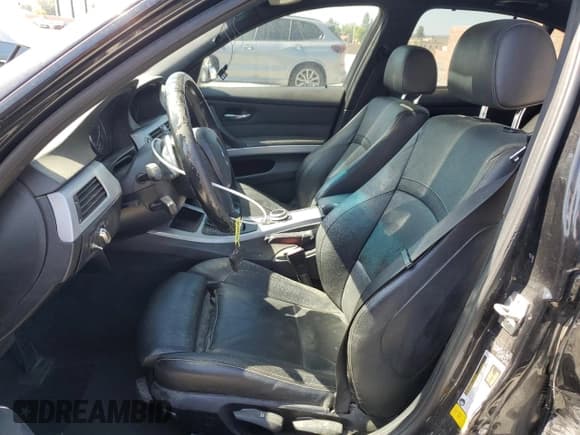 ✅ 2011 BMW 3 Series 328i • VIN: WBAPH5G5XBNM82789 • Lot: 56939915. Listed on Copart with 146,907 mi. Free auction sales archive from the USA and detailed vehicle history report at DreamBid. Image 7.