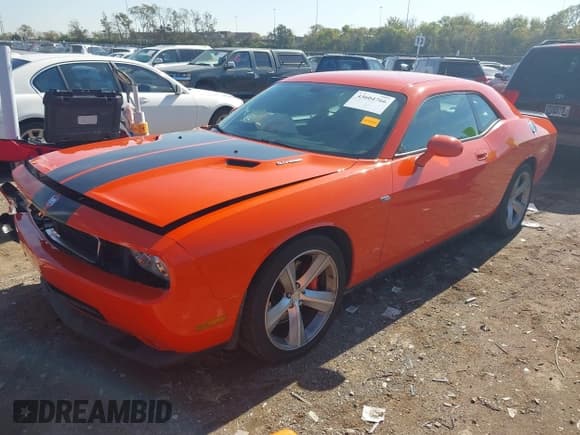 ✅ 2008 Dodge Challenger SRT-8 • VIN: 2B3LJ74W88H301738 • Lot: 43604766. Listed on IAAI with 62,565 mi. Free auction sales archive from the USA and detailed vehicle history report at DreamBid. Image 2.