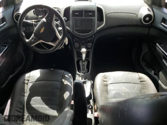 2013 Chevrolet Sonic RS z VIN 1G1JG6SB4D4141677, wystawiony jako Copart lot #63330805 z przebiegiem 119 896 mil mil oraz Szkoda całkowita • Salvage title. Historia ofert i sprzedaży dostępna na DreamBid. Obrazek 8.