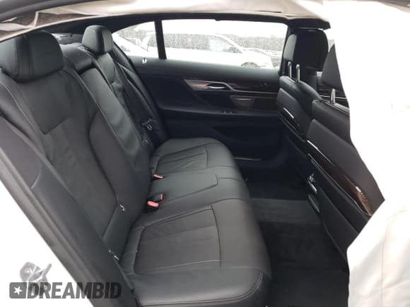 ✅ 2020 BMW 7 Series 740i • VIN: WBA7T2C09LGL18091 • Lot: 41369533. Listed on Copart with 5,932 mi. Free auction sales archive from the USA and detailed vehicle history report at DreamBid. Image 10.