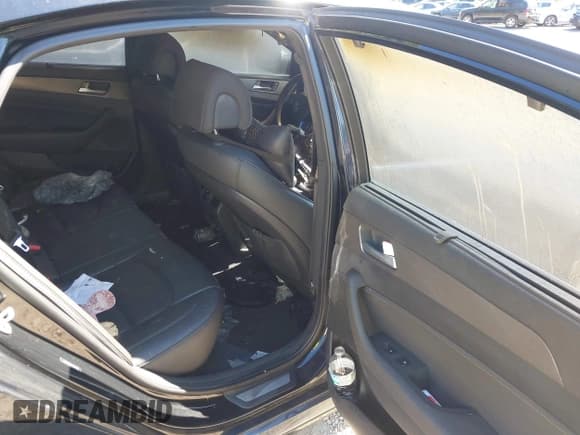 ✅ 2017 Hyundai Sonata Sport • VIN: 5NPE34AB9HH507465 • Лот: 43349352. Опубликован ранее на IAAI с пробегом Не указан. Бесплатный доступ к архиву аукционных продаж из США и подробный отчёт об истории автомобиля на DreamBid. Изображение 8.