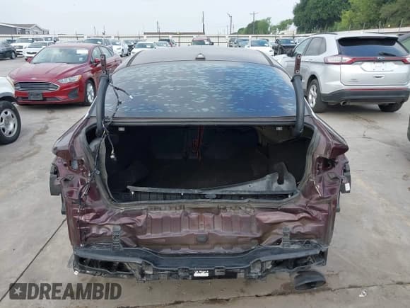 ✅ 2016 Kia Optima LX • VIN: 5XXGT4L38GG028835 • Lot: 42254044. Listed on IAAI with 246,911 mi. Free auction sales archive from the USA and detailed vehicle history report at DreamBid. Image 17.