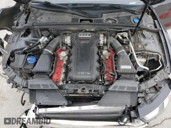 ✅ 2014 Audi RS 5 • VIN: WUAC6AFR4EA900833 • Lot: 55972465. Wystawiony na Copart z przebiegiem Nie podano. Bezpłatny archiwum sprzedaży aukcyjnych z USA i szczegółowy raport historii pojazdu na DreamBid. Zdjęcie 11.