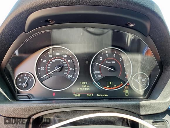 ✅ 2014 BMW 4 Series 435i • VIN: WBA3R1C58EK192762 • Lot: 65650225. Listed on Copart with 71,098 mi. Free auction sales archive from the USA and detailed vehicle history report at DreamBid. Image 9.