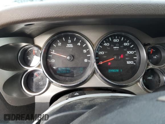 ✅ 2012 Chevrolet Silverado 2500HD LT • VIN: 1GC2KXCG9CZ243133 • Lot: 89163325. Wystawiony na Copart z przebiegiem 217 644 mil. Bezpłatny archiwum sprzedaży aukcyjnych z USA i szczegółowy raport historii pojazdu na DreamBid. Zdjęcie 9.