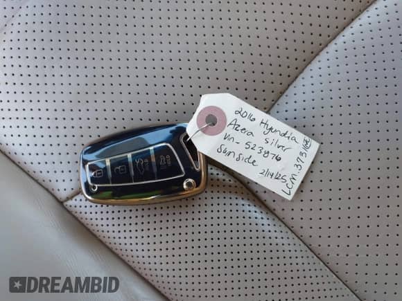 2016 Hyundai Azera Limited с VIN KMHFH4JG7GA523876, выставлен на аукционе IAAI как лот 41661638 с пробегом 111 875 миль миль и . История ставок и продаж доступна на DreamBid. Изображение 11.