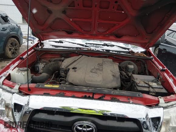 ✅ 2007 Toyota Tacoma • VIN: 5TEMU52N67Z325063 • Lot: 43927726. Listed on IAAI with 198,712 mi. Free auction sales archive from the USA and detailed vehicle history report at DreamBid. Image 10.