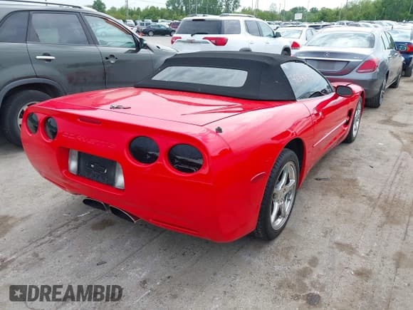 ✅ 2004 Chevrolet Corvette • VIN: 1G1YY32G145105168 • Лот: 42390079. Опубликован ранее на IAAI с пробегом 44 073 миль. Бесплатный доступ к архиву аукционных продаж из США и подробный отчёт об истории автомобиля на DreamBid. Изображение 4.