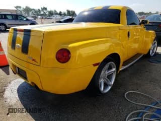 ✅ 2004 Chevrolet SSR LS • VIN: 1GCES14PX4B105667 • Lot: 58277894. Listed on Copart with 88,464 mi. Free auction sales archive from the USA and detailed vehicle history report at DreamBid. Image 3.