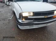 ✅ 2002 Chevrolet S-10 LS • VIN: 1GCCS19W228230020 • Лот: 41569141. Опубликован ранее на IAAI с пробегом 340 565 миль. Бесплатный доступ к архиву аукционных продаж из США и подробный отчёт об истории автомобиля на DreamBid. Изображение 6.
