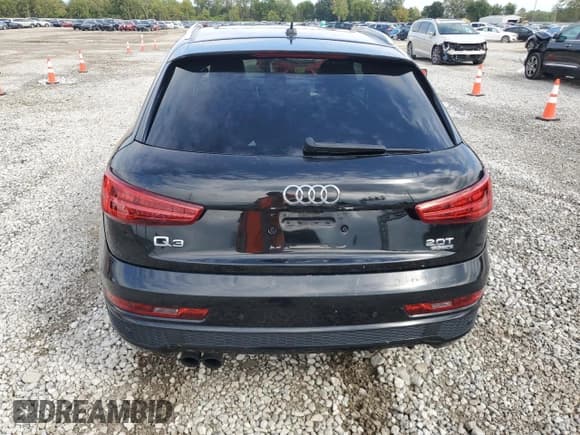 ✅ 2017 Audi Q3 Prestige • VIN: WA1GCCFS8HR002192 • Lot: 81658995. Listed on Copart with 124,021 mi. Free auction sales archive from the USA and detailed vehicle history report at DreamBid. Image 6.