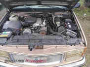 ✅ 1996 GMC Sierra 1500 • VIN: 1GTHC33J4TF010466 • Lot: 48392195. Wystawiony na Copart z przebiegiem 143 267 mil. Bezpłatny archiwum sprzedaży aukcyjnych z USA i szczegółowy raport historii pojazdu na DreamBid. Zdjęcie 11.