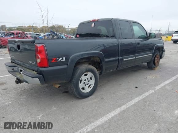 ✅ 2003 Chevrolet Silverado 1500 LS • VIN: 2GCEK19T731277336 • Лот: 43660836. Опубликован ранее на IAAI с пробегом 19 247 миль. Бесплатный доступ к архиву аукционных продаж из США и подробный отчёт об истории автомобиля на DreamBid. Изображение 4.