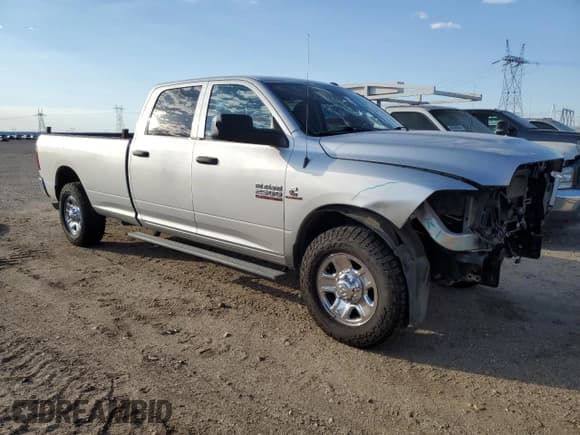 ✅ 2016 Ram 2500 Tradesman • VIN: 3C6UR4HL5GG314253 • Lot: 73747374. Listed on Copart with 232,208 mi. Free auction sales archive from the USA and detailed vehicle history report at DreamBid. Image 4.