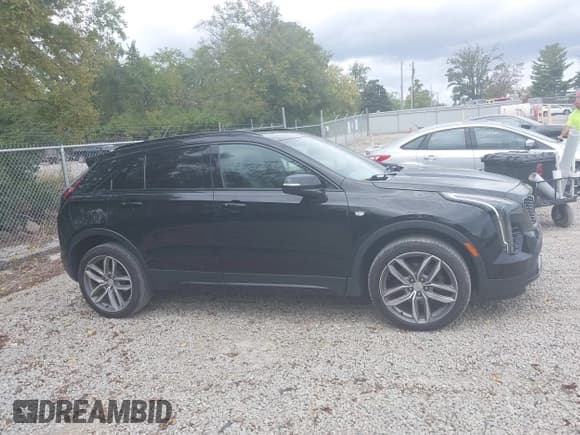 ✅ 2019 Cadillac XT4 AWD Sport • VIN: 1GYFZFR48KF103007 • Lot: 43377921. Listed on IAAI with 86,216 mi. Free auction sales archive from the USA and detailed vehicle history report at DreamBid. Image 13.