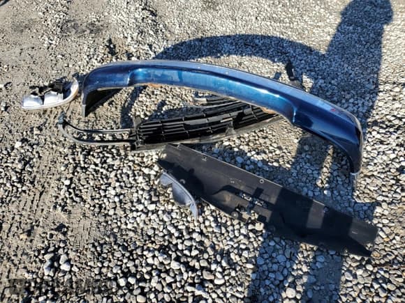 ✅ 2001 GMC Sierra 1500 SL • VIN: 2GTEC19T311189023 • Lot: 42906475. Listed on Copart with 221,286 mi. Free auction sales archive from the USA and detailed vehicle history report at DreamBid. Image 14.