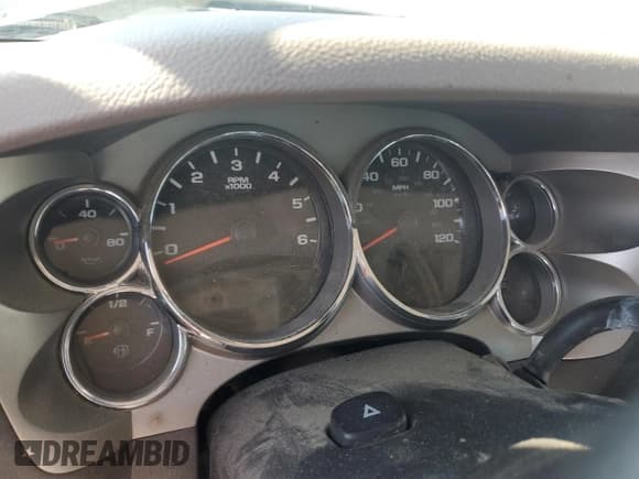 ✅ 2009 Chevrolet Silverado 2500HD Work Truck • VIN: 1GCHK43K79F118963 • Lot: 85654944. Wystawiony na Copart z przebiegiem Nie podano. Bezpłatny archiwum sprzedaży aukcyjnych z USA i szczegółowy raport historii pojazdu na DreamBid. Zdjęcie 9.