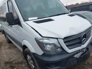 ✅ 2017 Mercedes-Benz Sprinter • VIN: WDZPE7CD7HP513563 • Lot: 41426917. Wystawiony na IAAI z przebiegiem 55 097 mil. Bezpłatny archiwum sprzedaży aukcyjnych z USA i szczegółowy raport historii pojazdu na DreamBid. Zdjęcie 1.