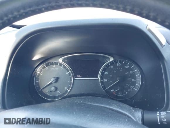 ✅ 2019 Nissan Pathfinder SV • VIN: 5N1DR2MM3KC630611 • Lot: 43117332. Wystawiony na IAAI z przebiegiem 75 662 mil. Bezpłatny archiwum sprzedaży aukcyjnych z USA i szczegółowy raport historii pojazdu na DreamBid. Zdjęcie 7.