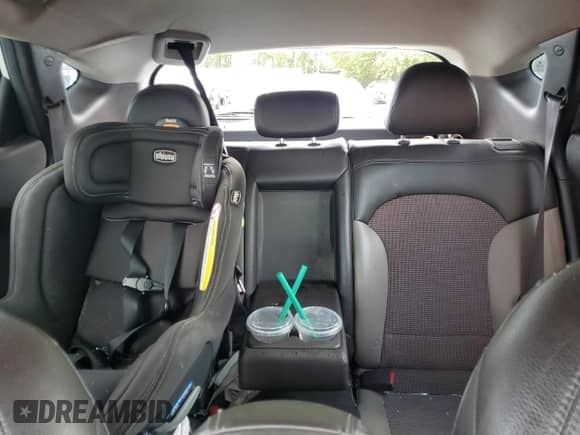 ✅ 2011 Hyundai Tucson Limited • VIN: KM8JUCAC8BU158158 • Lot: 69230695. Listed on Copart with 158,438 mi miles. Access the free auction sales archive from the USA and view a detailed vehicle history report at DreamBid. Image 10.