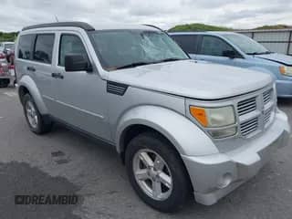 2010 Dodge Nitro SXT z VIN 1D4PU5GK8AW121691, wystawiony jako IAAI lot #42735788 z przebiegiem 206 284 mil mil oraz . Historia ofert i sprzedaży dostępna na DreamBid. Obrazek 1.