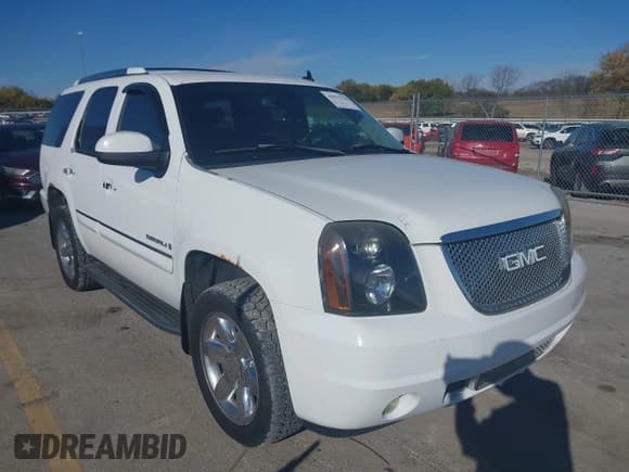 ✅ 2007 GMC Yukon Denali • VIN: 1GKFK63807J294369 • Лот: 43572710. Опубликован ранее на IAAI с пробегом 215 231 миль. Бесплатный доступ к архиву аукционных продаж из США и подробный отчёт об истории автомобиля на DreamBid. Изображение 1.